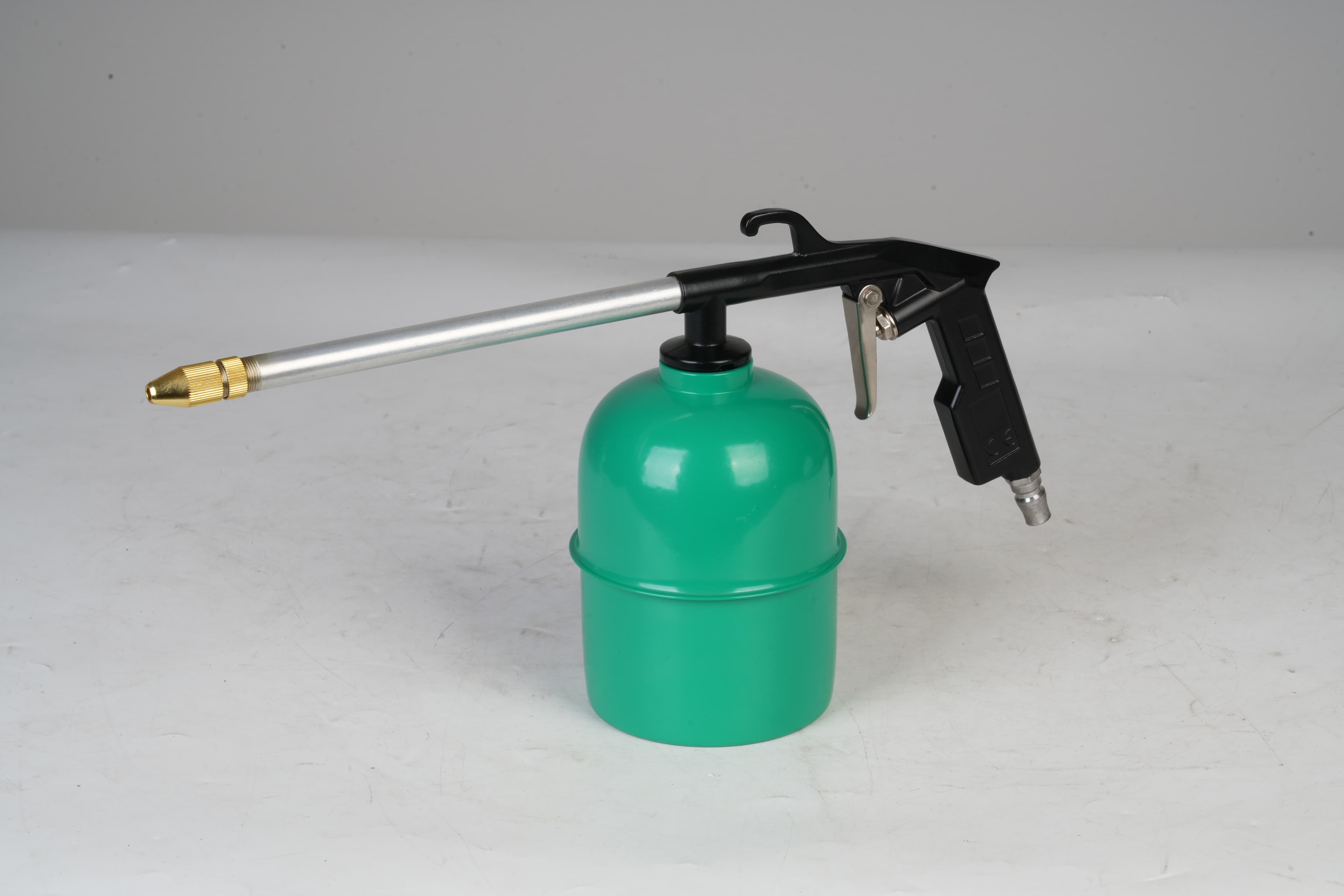 Air washing gun with 1L reservoir